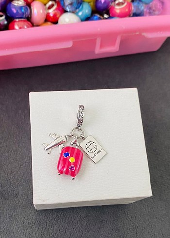 pembe Charm - Seyahat Temalı - Görsel 2