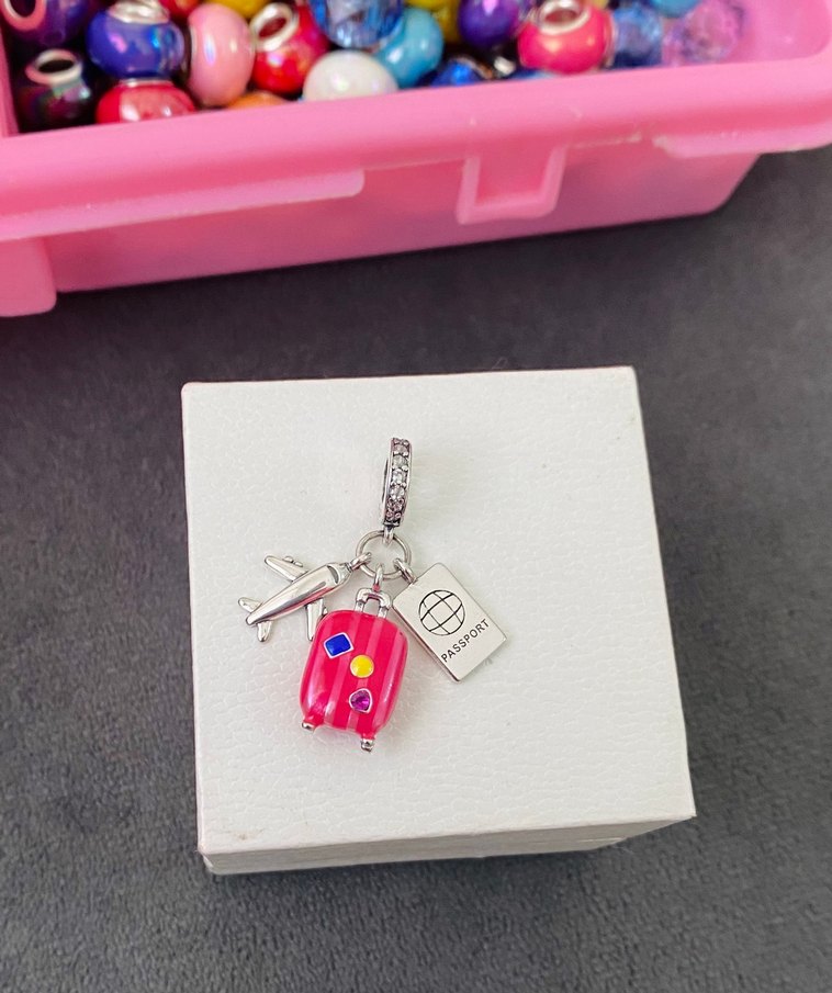 pembe Charm - Seyahat Temalı - Görsel 2