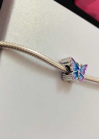 Mavi Kelebek Figürlü charm - Görsel 2