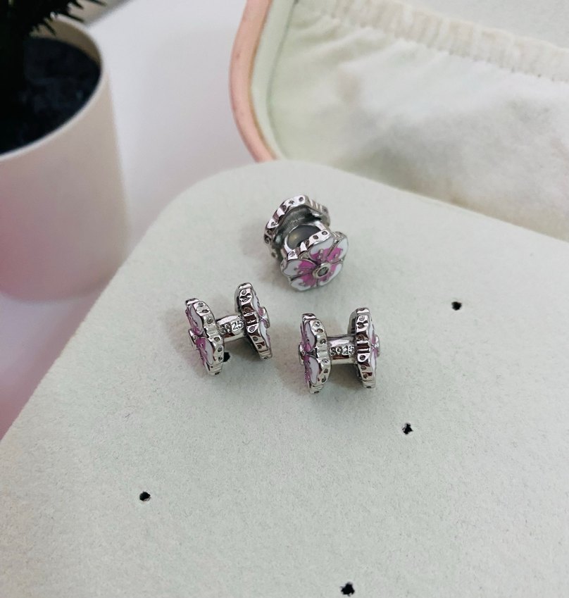 Pembe Çiçekli Charm - Görsel 2