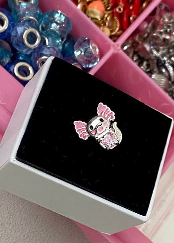 Pembe aksolotl Charm - Görsel 3