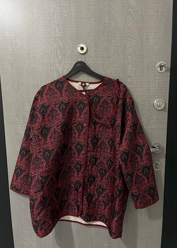 Etnik Desenli Kapitone Ceket - Görsel 7