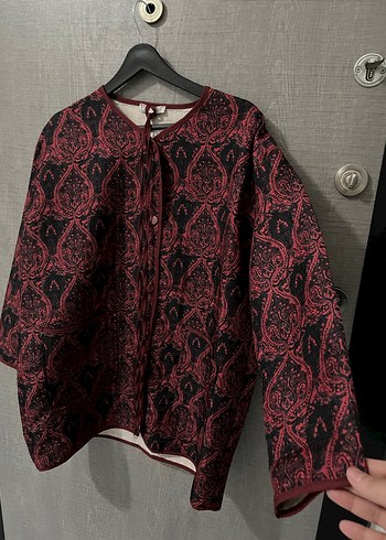 Etnik Desenli Kapitone Ceket - Görsel 8