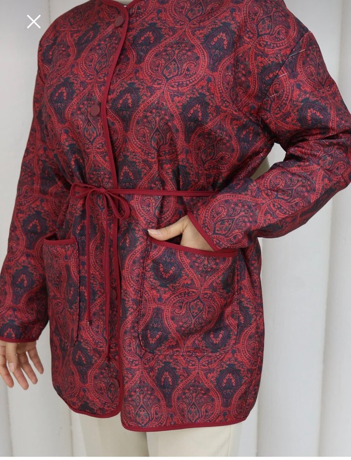 Etnik Desenli Kapitone Ceket - Görsel 4