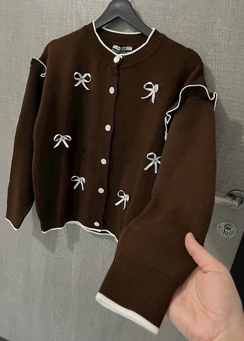 Fiyonklu Hırka - Görsel 4