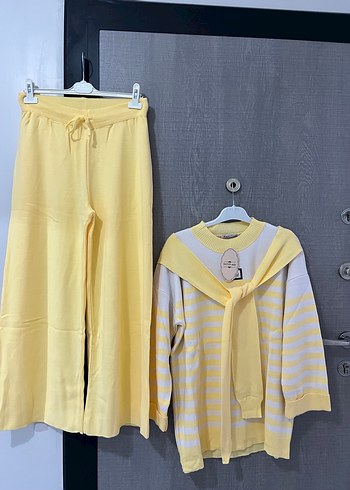 Sarı Çizgili Triko Kadın Takım - Görsel 4