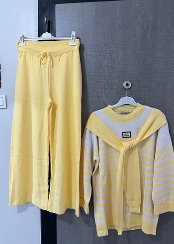 Sarı Çizgili Triko Kadın Takım - Görsel 10