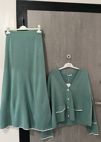 Etekli Triko Takım - Görsel 8