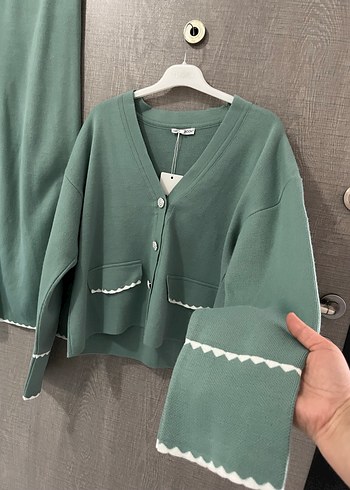 Etekli Triko Takım - Görsel 5