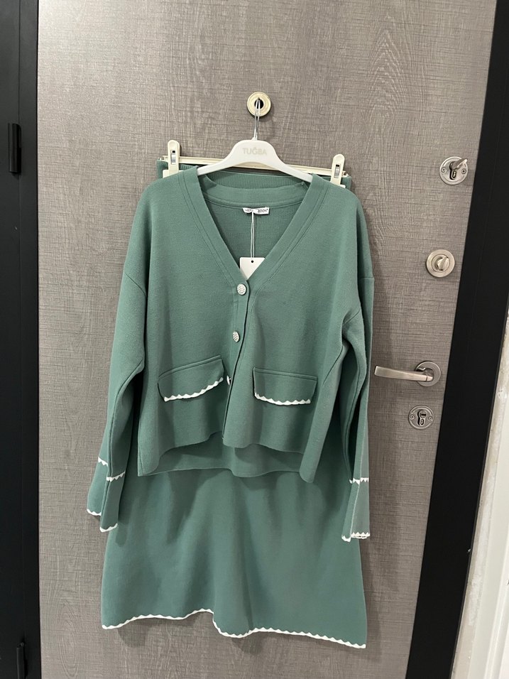 Etekli Triko Takım - Görsel 3