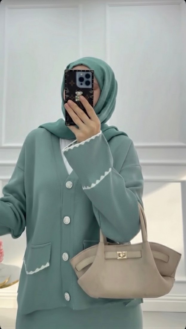 Etekli Triko Takım - Görsel 2