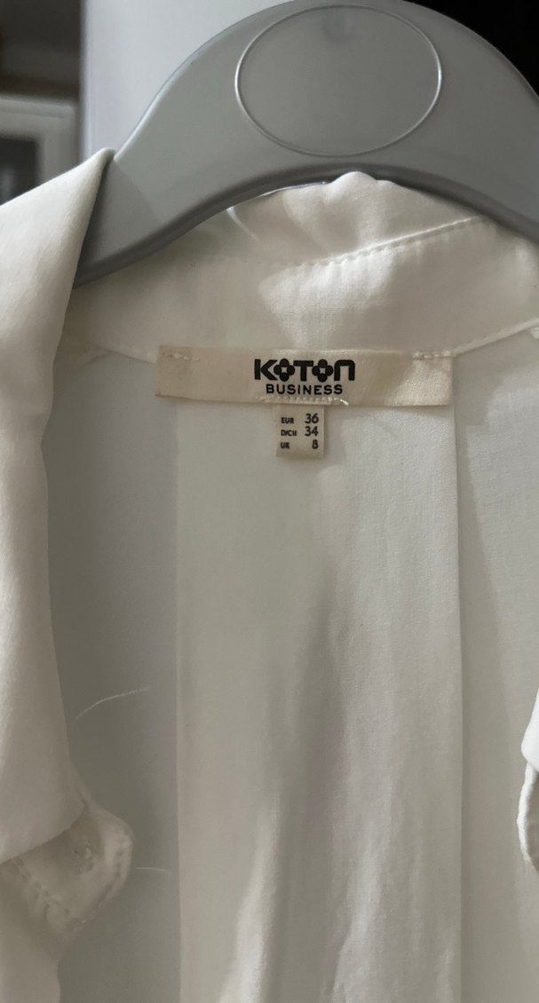 Beyaz Düğmeli Keten Kadın Gömlek - Görsel 2