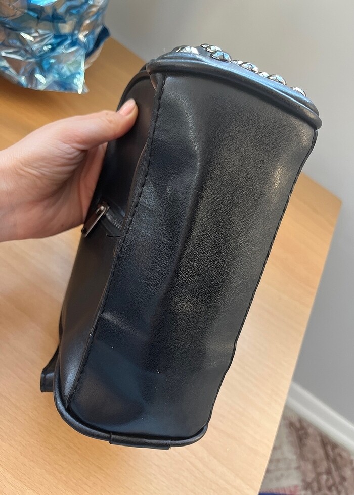 Siyah çanta - Görsel 4