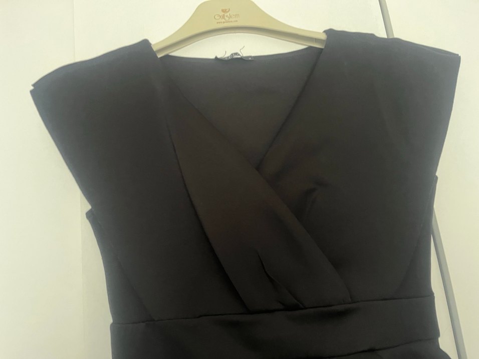 Siyah V Yaka Midi Renkli Elbise - Görsel 4