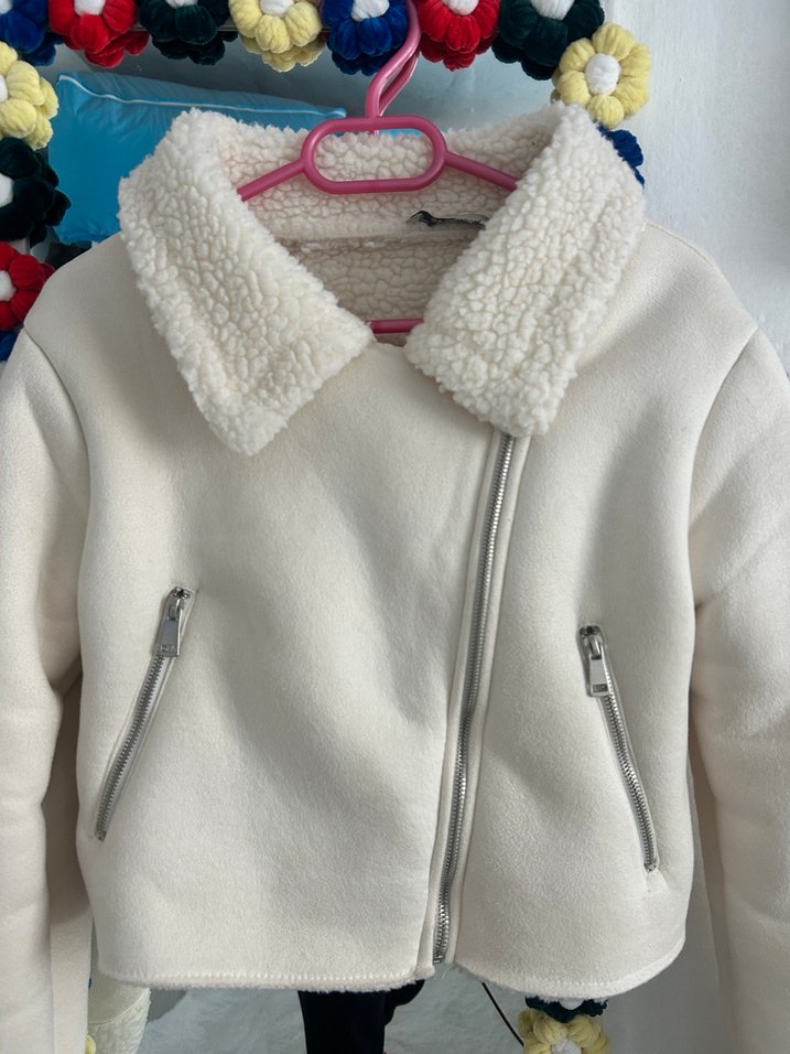 Kürklü Detaylı Beyaz Kadın Ceket - Görsel 5