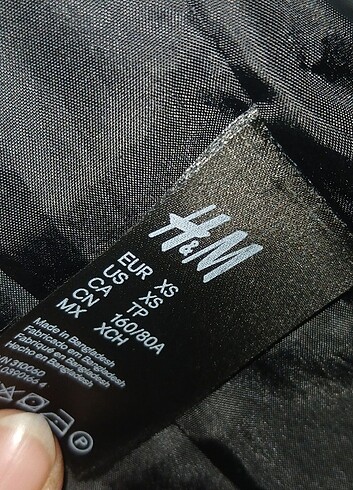 xs Beden siyah Renk H&M şişme yelek