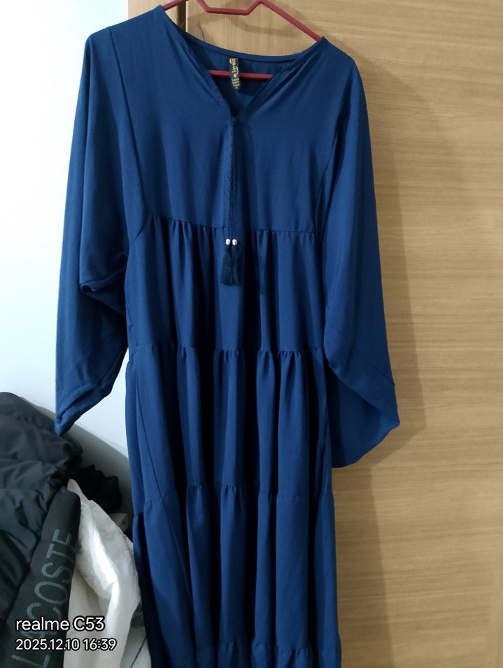 Kadın Mavi Uzun V Yaka Püsküllü Elbise - Görsel 3