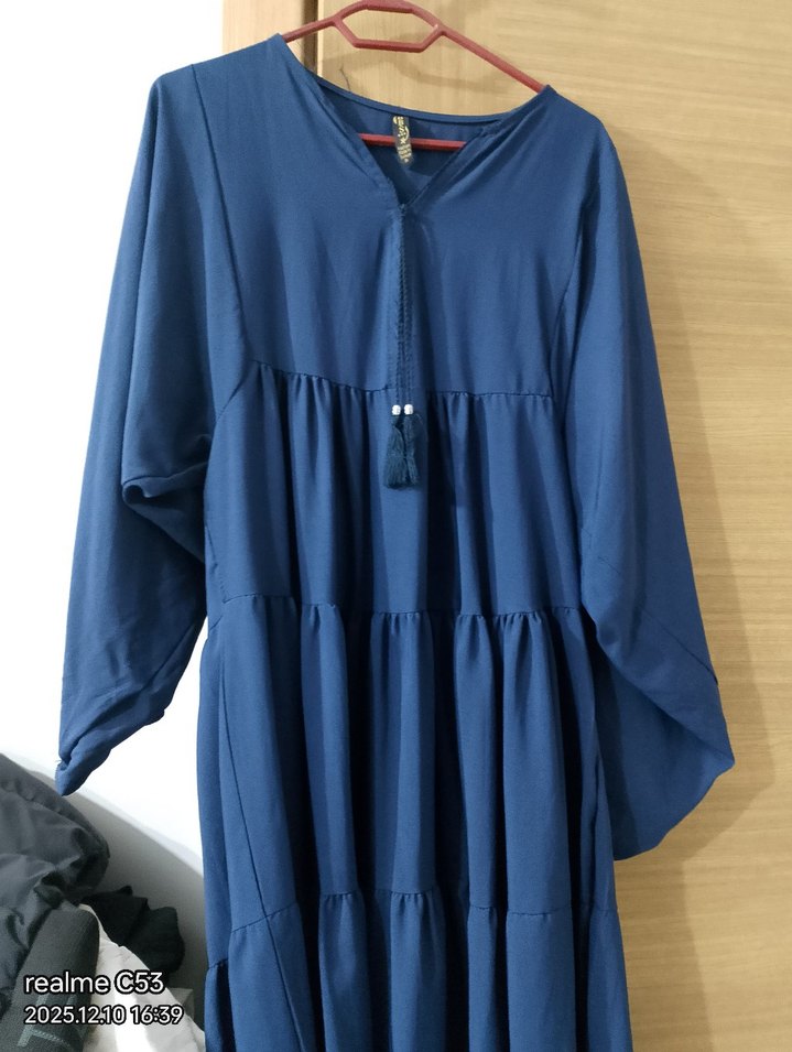 Kadın Mavi Uzun V Yaka Püsküllü Elbise - Görsel 4