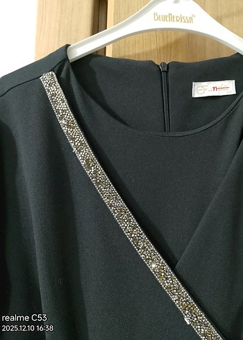 Uzun Siyah Nakışlı Kadın Elbise - Görsel 5