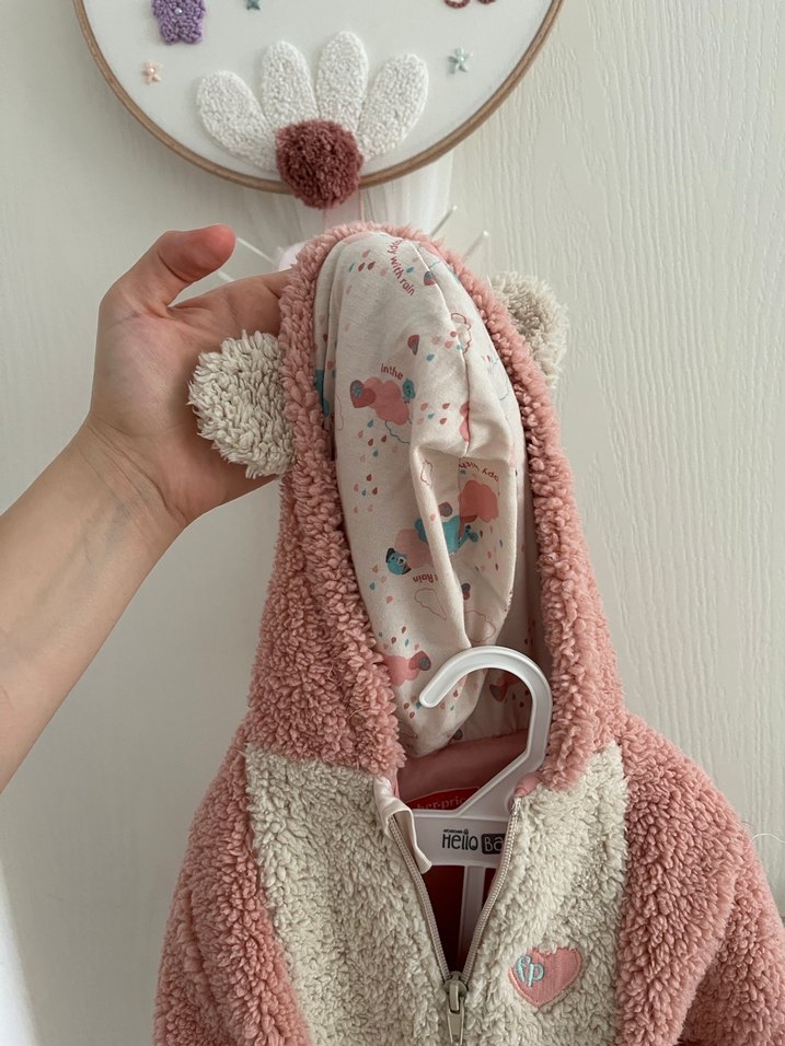 Kapüşonlu Pembe Peluş Bebek Tulumu - Görsel 5