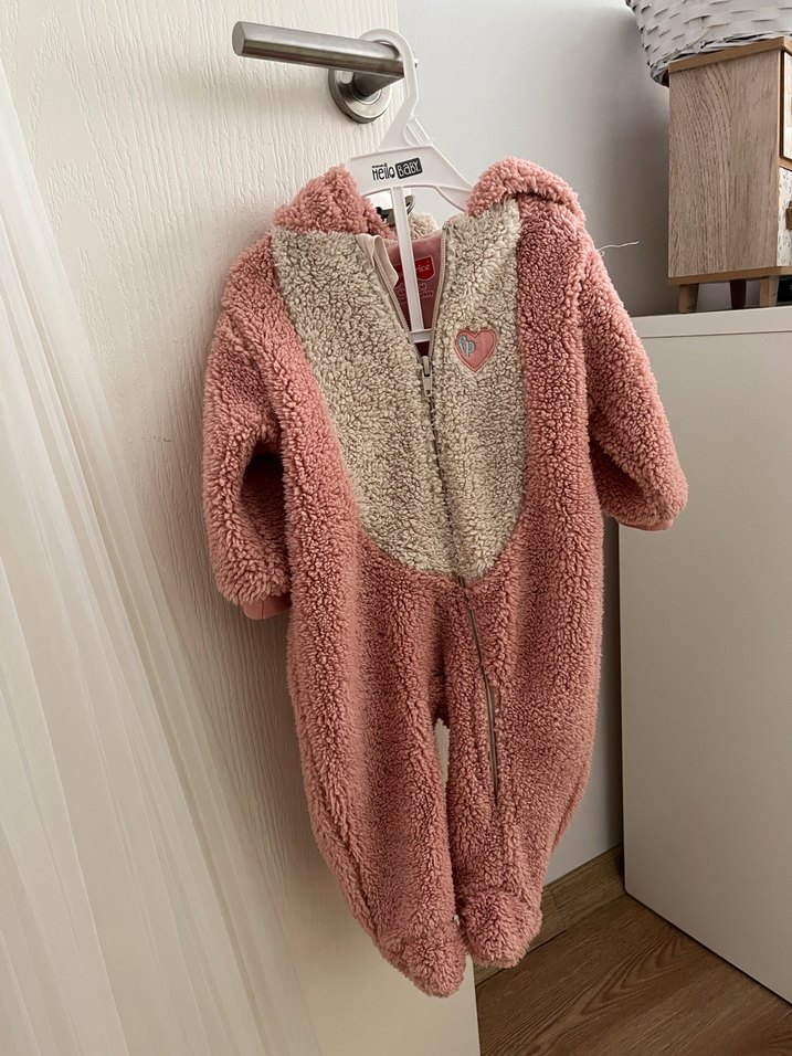 Kapüşonlu Pembe Peluş Bebek Tulumu - Görsel 2