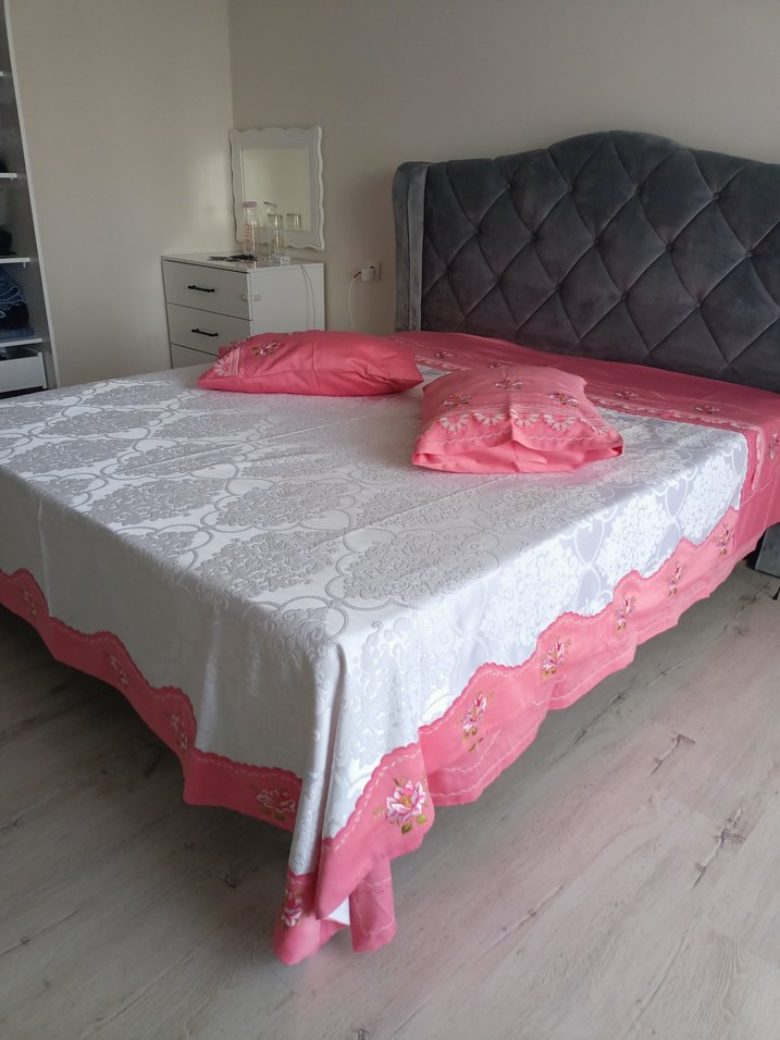 çift kişilik iğne oyalı pamuk saten pike takımı - Görsel 3