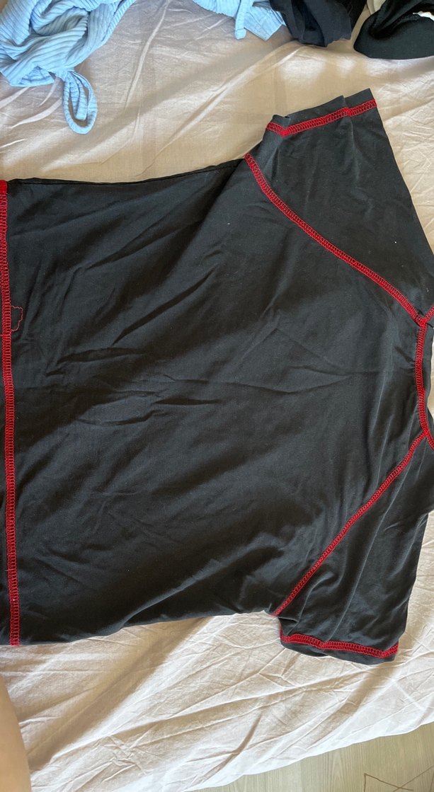 Kırmızı Baskılı Goth Tişört - Görsel 2