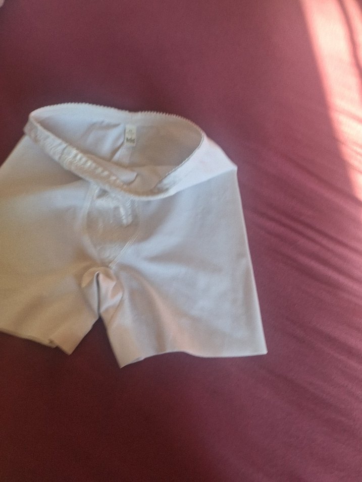 Beyaz Parlak Hemşire Korsesi Midi Boy - Görsel 4