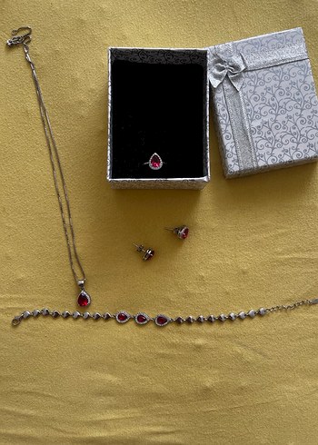 Kırmızı Taşlı Gümüş Kadın Takı Seti - Görsel 3