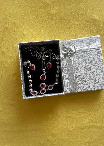 Kırmızı Taşlı Gümüş Kadın Takı Seti - Görsel 2
