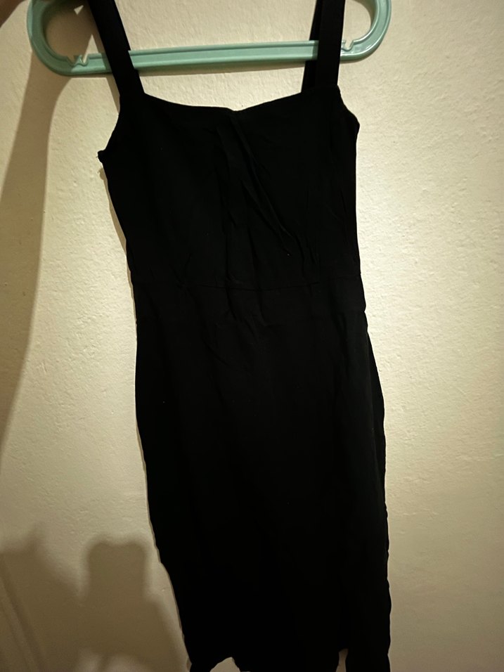 Siyah Yırtmaçlı Uzun Elbise - Görsel 2