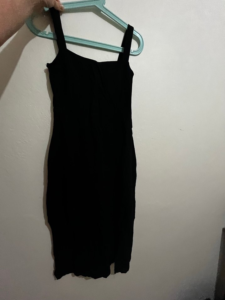 Siyah Yırtmaçlı Uzun Elbise - Görsel 3