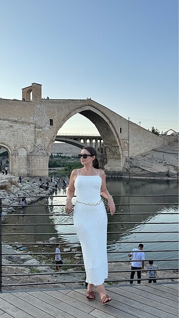 Beyaz elbise