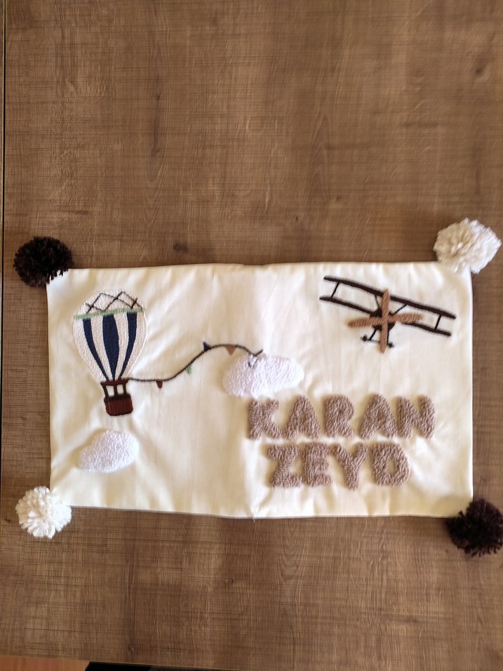 Pamuklu Baskılı Bej Çocuk Yastığı - Görsel 4