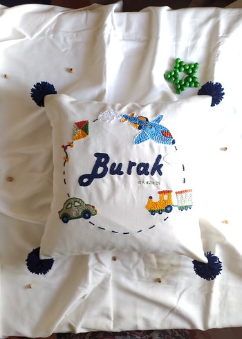 Renkli Nakışlı Çocuk Yastığı - Görsel 3