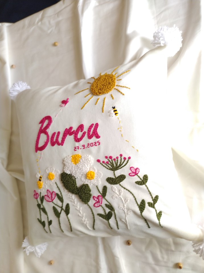 nakışlı bebek için takı yastığı - Görsel 2