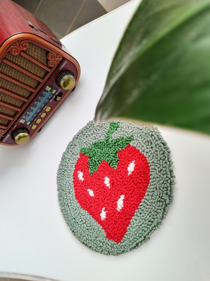 Renkli Çilek Desenli bardak altlığı - Görsel 2