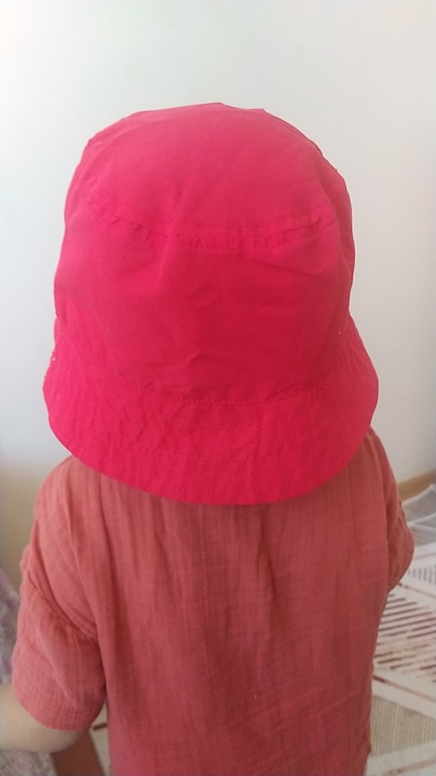 Kırmızı Fırfırlı Kadın Şapka - Görsel 3