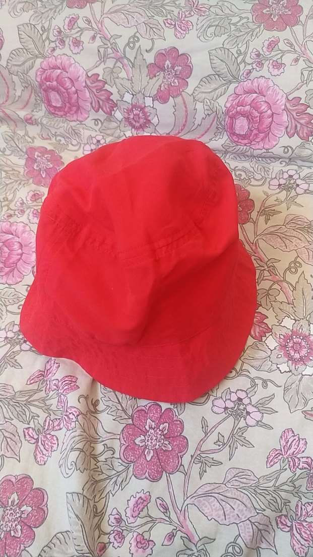 Kırmızı Fırfırlı Kadın Şapka - Görsel 2