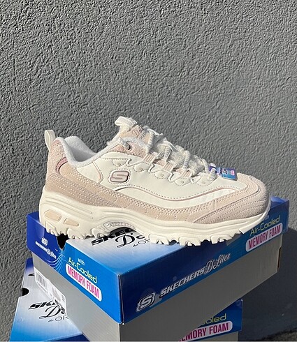 38 Beden ten rengi Renk Skechers D?lites bayan ayakkabı