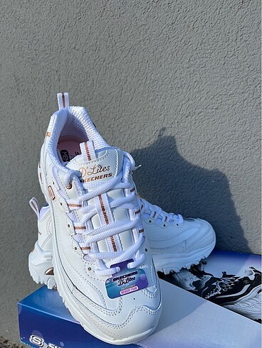38 Beden Skechers D? lites orjinal ayakkabı