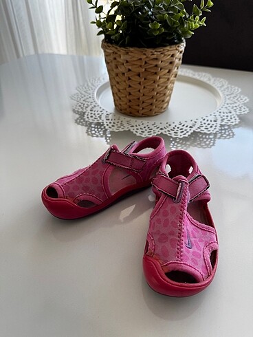 Nike sandalet 24 numara
