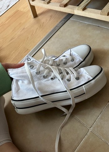 37 Beden Converse Beyaz Kadın Spor Ayakkabı