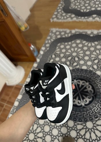 Siyah Beyaz Nike Kadın Sneakers - Görsel 2