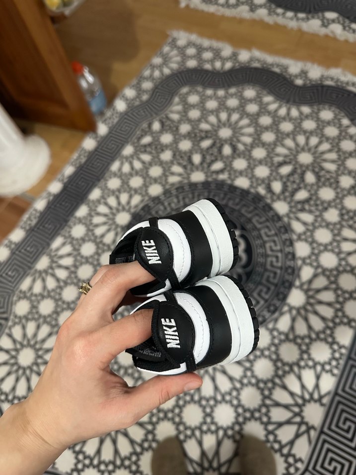 Siyah Beyaz Nike Kadın Sneakers - Görsel 3