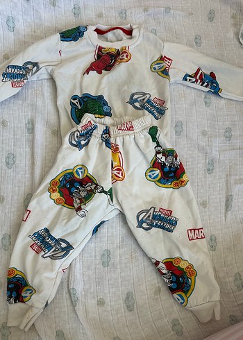 Marvel Baskılı Erkek Çocuk Pijama Takımı