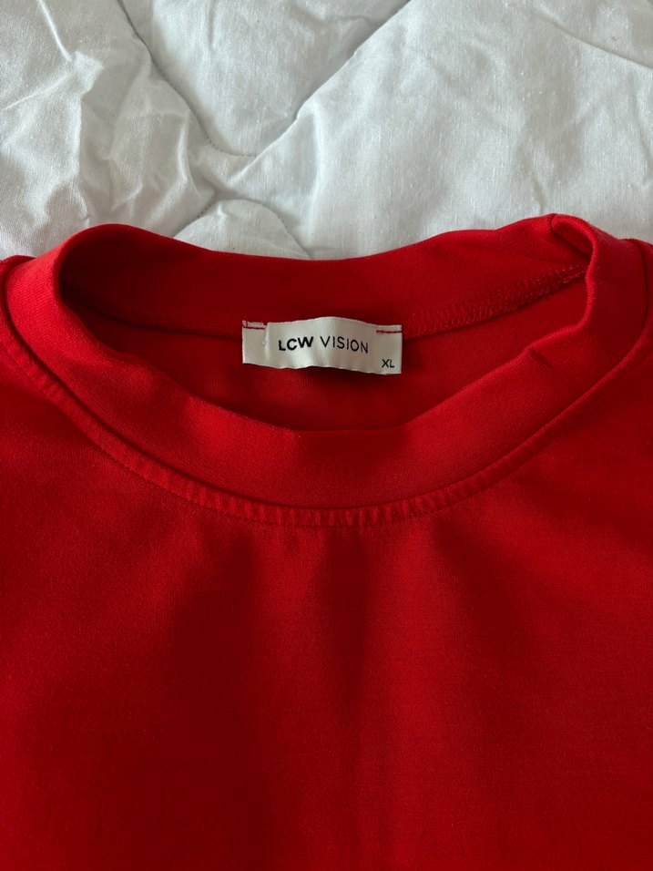 Kırmızı Kadın Kısa Kollu Tişört - Görsel 3