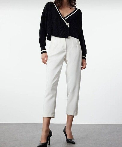 s Beden SİYAH CROP RENK BLOKLU TRİKO HIRKA