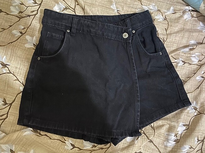 BERSHKA ŞORT KOT ETEK