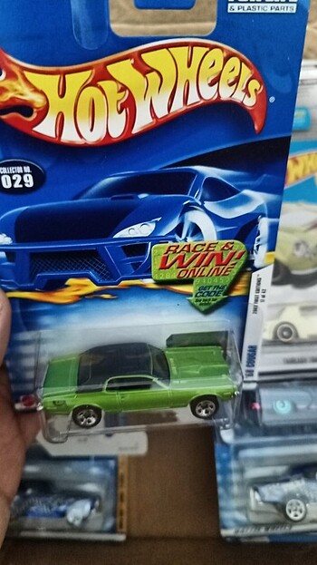  Hot Wheels 2001 yılına ait yurtdışı 